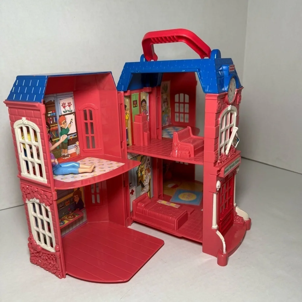 Sweet Streets Schoolhouse